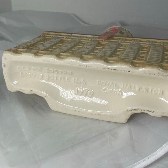 VTG 70’s Old Mr. Boston Brand Illinois Capital bottle - Picture 4 of 10